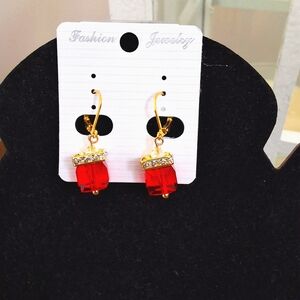 💥SALE💥NEW Red, Gold Rhinestone Dangle Earrings